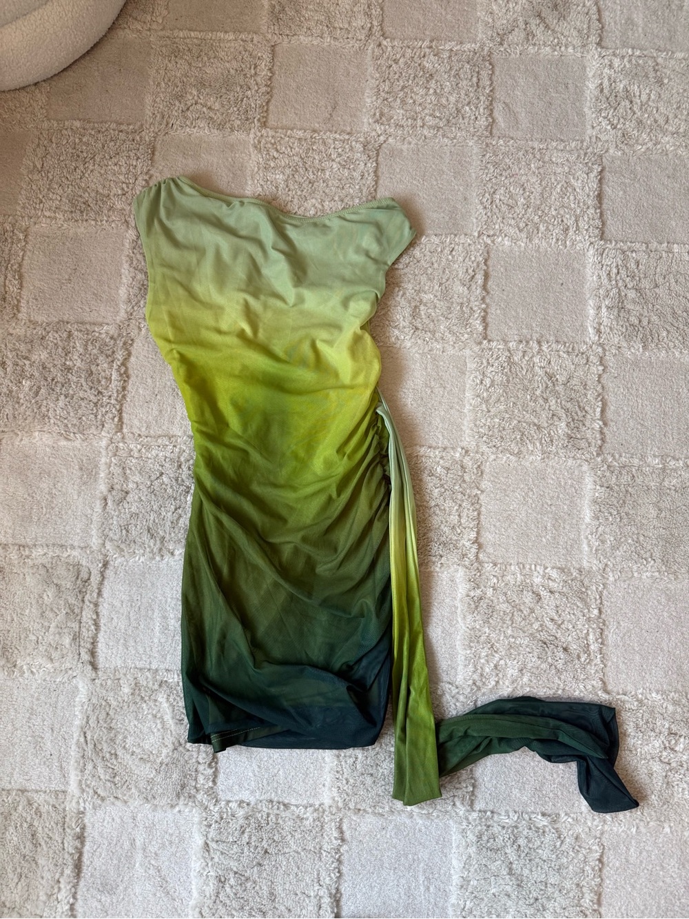 SHEIN Green Ombre One-Shoulder Ruched Midi Dress